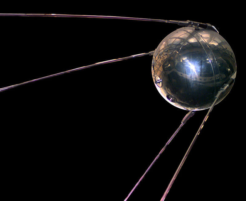 Satellites(Sputnik 1)